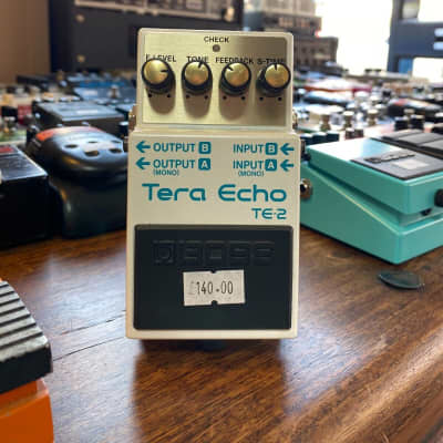 BOSS TE-2 Tera Echo Guitar Pedal for sale