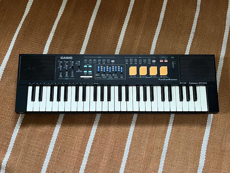 Casio Casiotone MT220 | Reverb