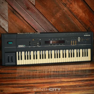 ENSONIQ ESQ-1 シンセサイザー ENSONIQ ESQ-1 Demo - first Impressions and overview of the