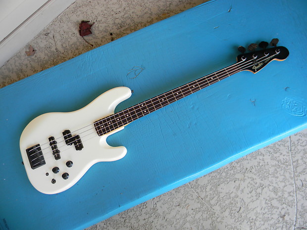 Fender Power Z Jazz Bass Special Made In Japan 84-87 Era White W/ Rosewood  Board