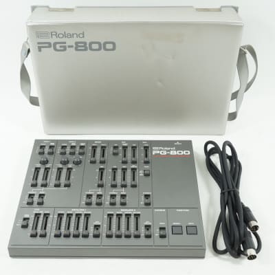Roland PG-800 Programmer for JX8P, MKS-70, JX-10 Synthesizer Controller w/ Cable, Case