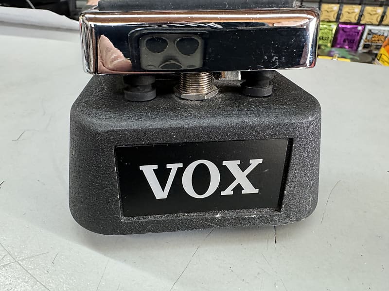 Vox V847 Wah with 9V Jack With Carry Bag - Black / Chrome image 1