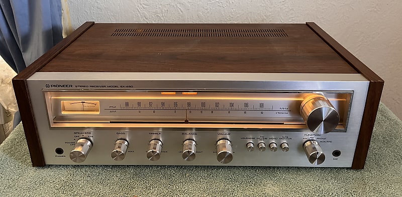 Pioneer SX-450 Stereo Receiver-Power Up Issue- AS IS-Parts/Repair - Silver/Wood Veneer  			
