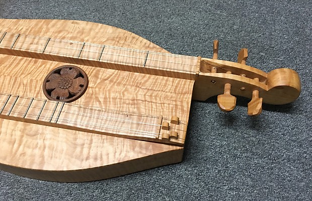 Courting dulcimer online