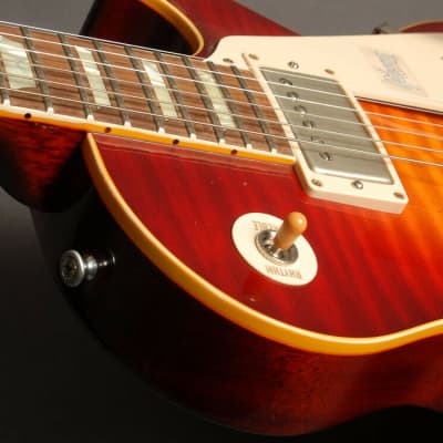 Gibson Les Paul 1959 Reissue w/Bigsby Lightly Aged Vintage Cherry Sunburst image 5