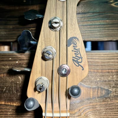 Alpine Guitar "Rooster Bill" serie France Handmade. noyer / (huilées cirées) Kodiak oil image 5