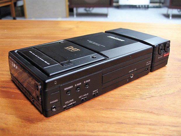 【再入荷】 Aiwa Strasser Recorder Tape Digital Portable DAT HD-X1 その他
