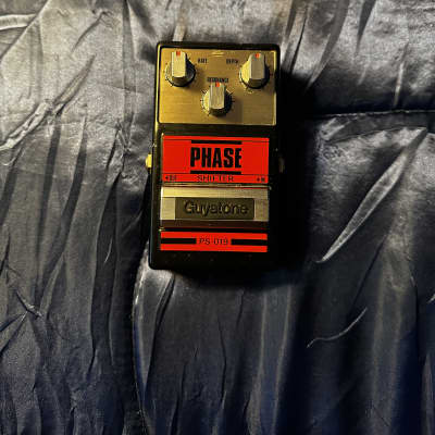 Guyatone PS-014 Dual Delay - YouTube