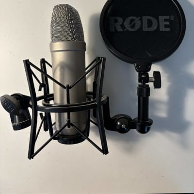 RODE NT1-A Condenser Microphone W/ Shock mount, pop filter, and box