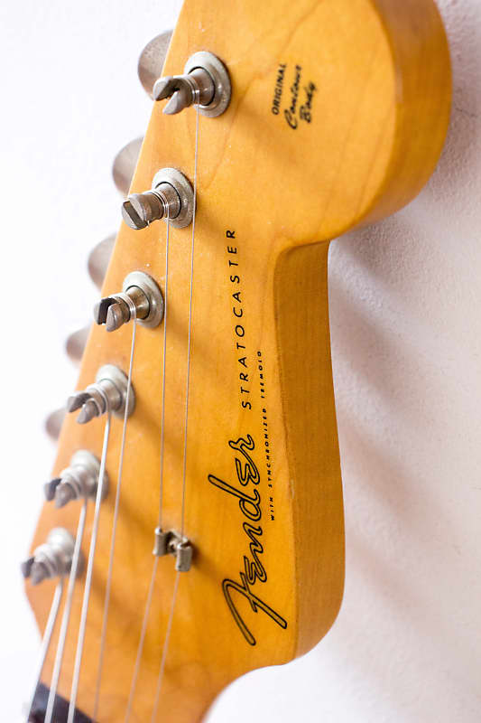 Fender Japan '62 Stratocaster ST62-55 Vintage White 1986 Fender Japan '62 Stratocaster ST62-55 Vintage White 1986