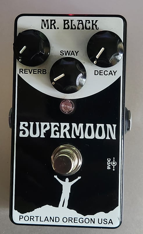 Mr. Black Supermoon