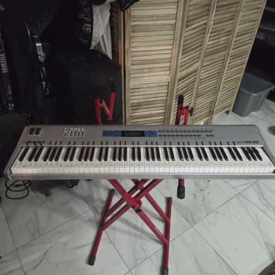 Alesis QS8.2 88 Key Synthesizer - Silver