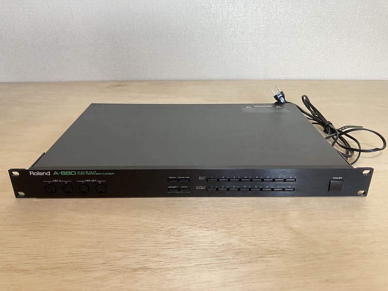 Roland A-880 Programable MIDI Patch Bay | Reverb