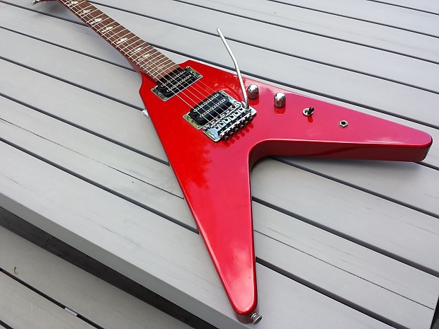 FERNANDES BSV-90 1980年代製 Fernandes BSV-90 Flying V 1984 Candy Apple Red MIJ Lightning