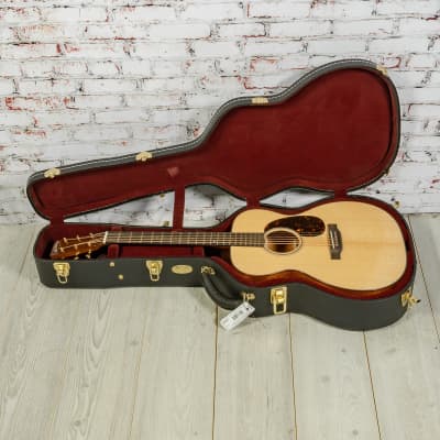 Martin - 00018 Modern Deluxe - Acoustic Guitar - Natural - w/ Hardshell Case w/ Red Interior image 10