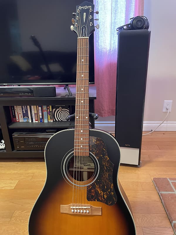 Epiphone Masterbilt AJ-45ME Dreadnought