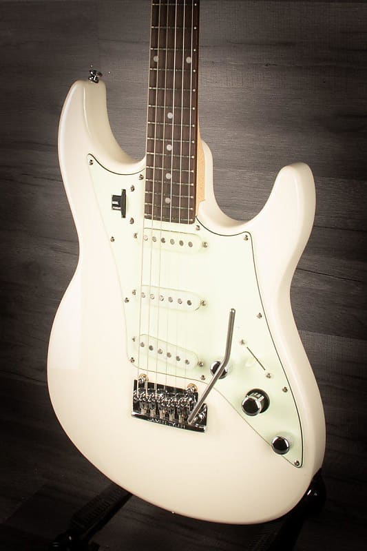 Line 6 James Tyler Variax JTV-69 SSS Olympic White