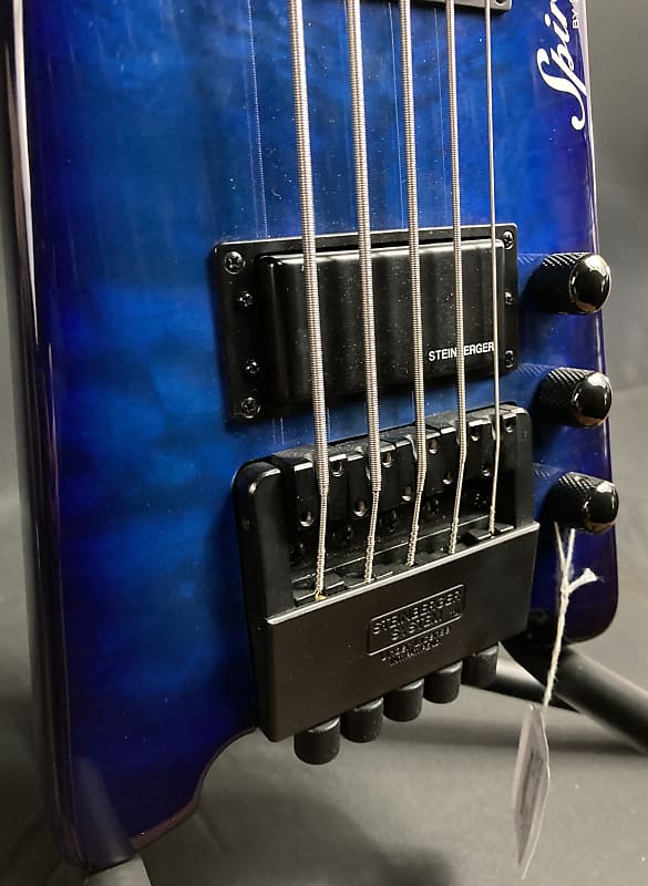 Steinberger Spirit XT-25 Quilt Top 5-String Bass Guitar Blue Burst