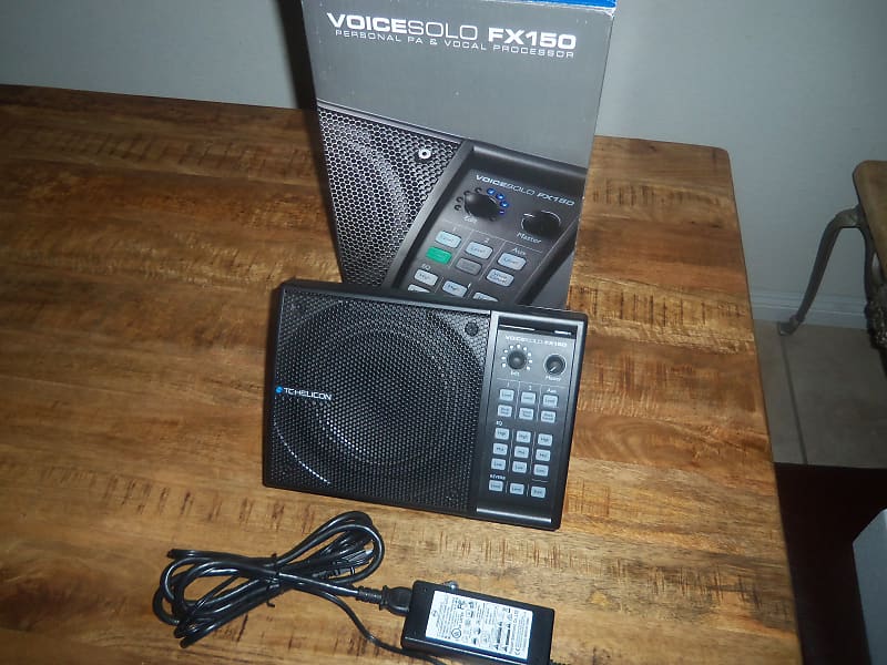 TC Helicon VoiceSolo FX150 Personal Monitor and Vocal Effect Processor