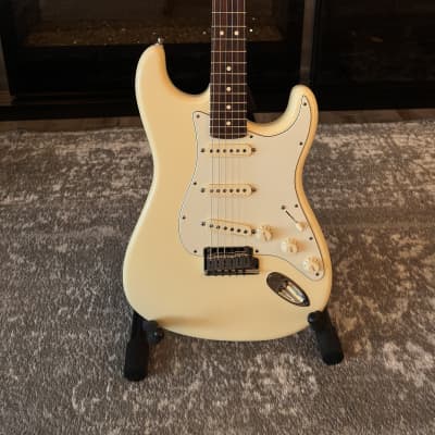 Fender Jeff Beck Artist Series Stratocaster with Hot Noiseless Pickups 2001 - Present - Olympic White for sale