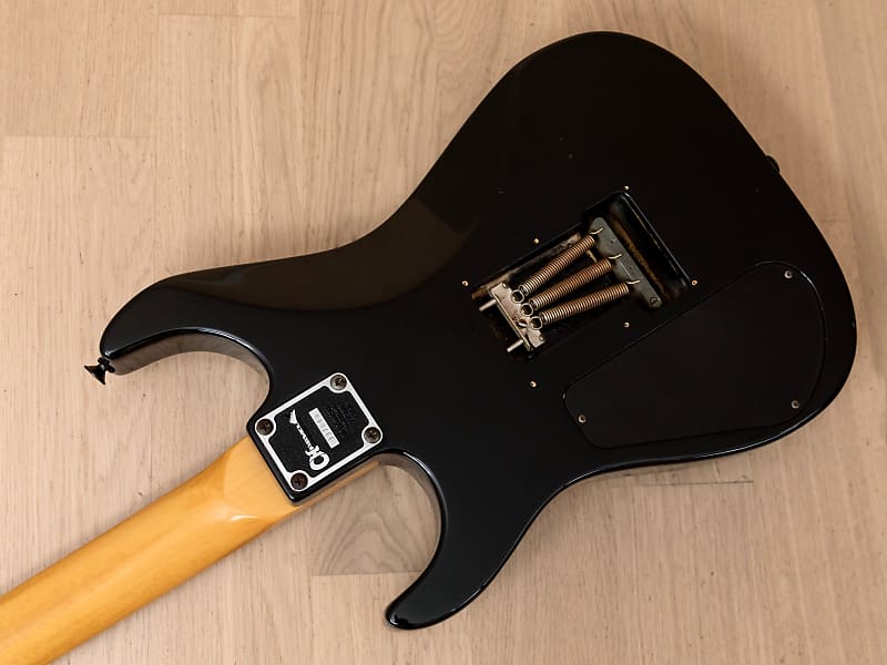 ギター Charvel by Jackson DK-065 SSH 1990 Charvel by Jackson DK-065-SSH Model 3 Superstrat Shell