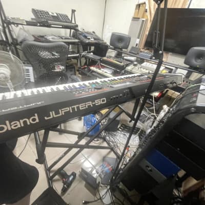 Roland Jupiter-50 76-Key Digital Synthesizer