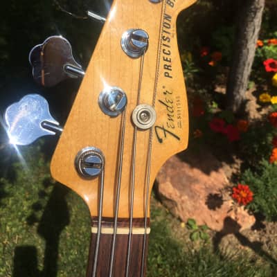 1982 Fender Fretless Precision Bass - with '79 Neck image 3