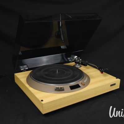 Denon DP-1000/DP-1700 Direct Drive Turntable in Very Good