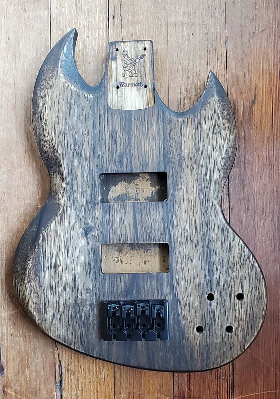 Warmoth Diamondback 2023 Bass Body w/ Hipshot Bridge Reverb