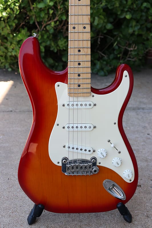 1994 G&L Legacy Electric Guitar | Reverb