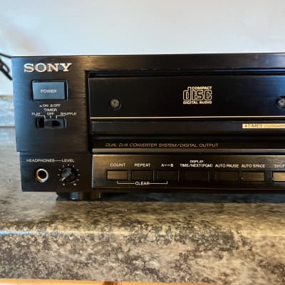 Superb SONY  CDP-605ESD  CD Player image 6