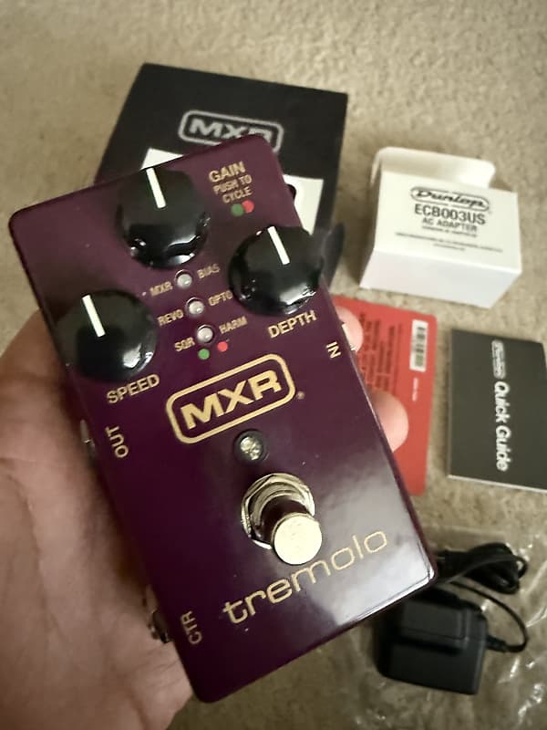 MXR M305 Tremolo