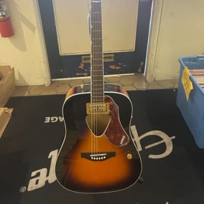 Gretsch G5031FT Rancher Dreadnought with Fideli-Tron Pickup Sunburst