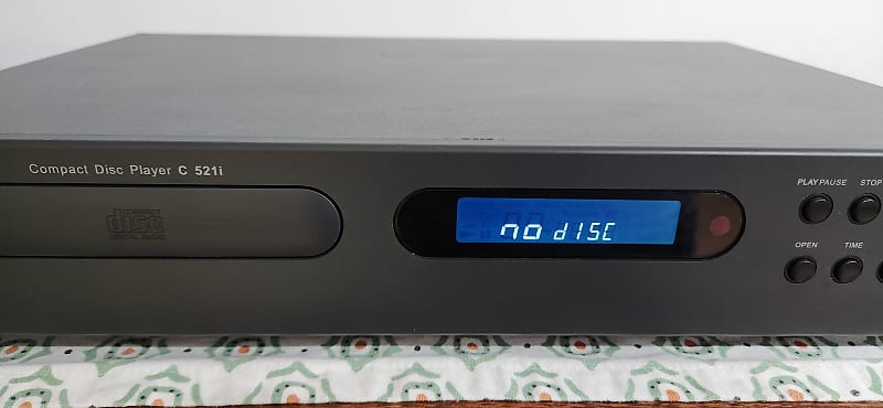 NAD offers C521i CD Player Hifi Stereo