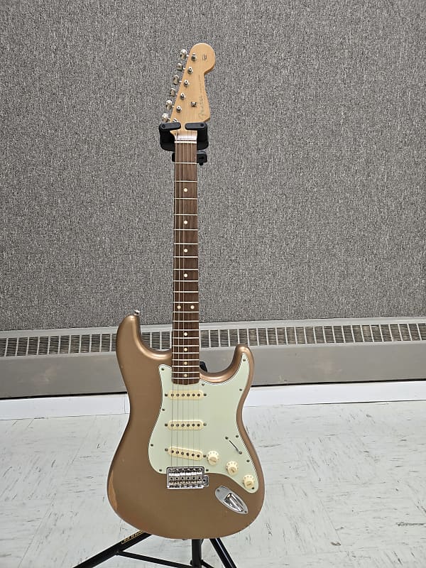 Fender Vintera Road Worn '60s Stratocaster | Reverb Canada