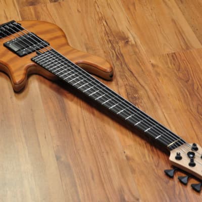 Fodera Emperor Std Limited Doctorbass Edition 6 string Ebony board 17.5mm Figured Redwood top image 13