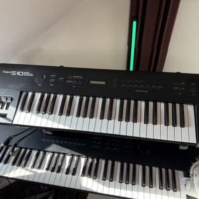 Roland S-10 49-Key Digital Sampling Keyboard 1986 - 1989 - Black