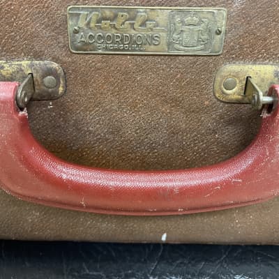 Noble Accordion Est. 1950s image 11