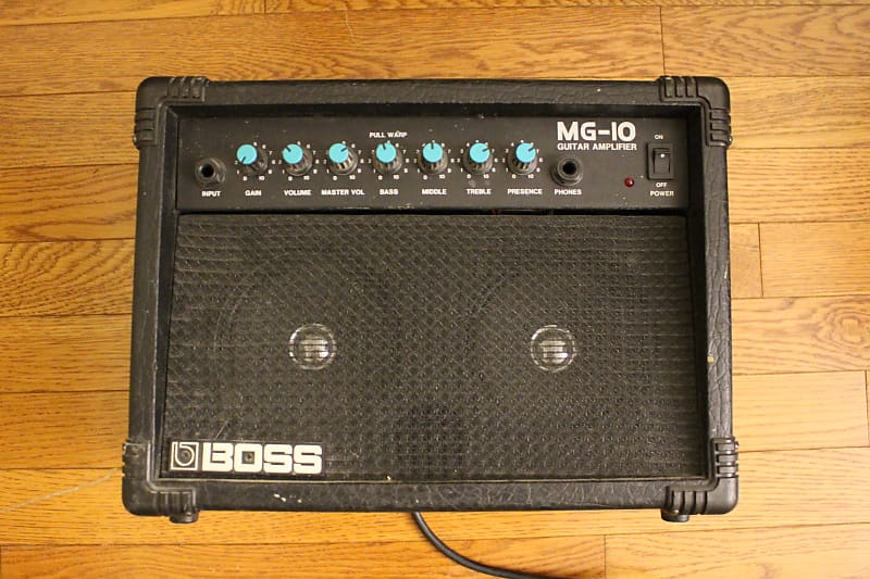 Boss MG 10 Mini Amp