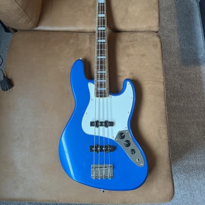 Squier FSR Classic Vibe Late '60s Jazz Bass