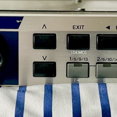 Yamaha Motif-Rack Tone Generator 2001 - Silver/Blue