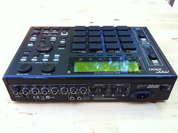 AKAI MPC1000 BK jjos 3.16