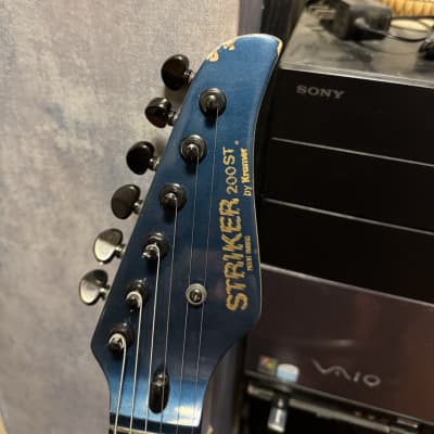 Kramer Striker 200st guitar 80s - Blue image 4