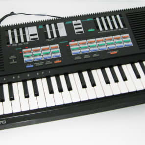 Vintage Yamaha PSS 470 FM Synthesizer with Faders and PCM