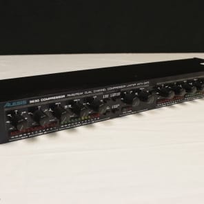 Alesis 3630 Dual Channel Audio Compressor Limiter RMS and