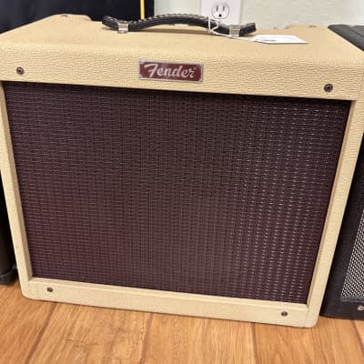 Fender Blues Junior III 15-Watt 1x12