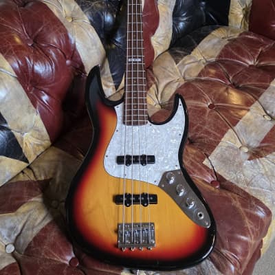 【Saori Kurokawa】ESP J-Four Rex and the Bass: ESP J Four Electric Bass Review