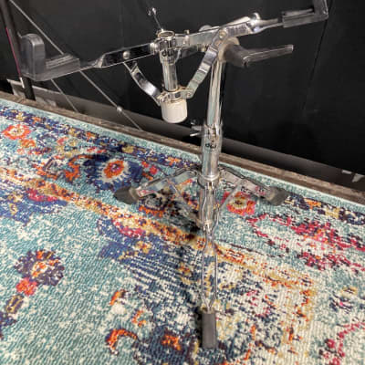 DW - 5000 Series, Heavy Duty Snare Drum Stand image 2