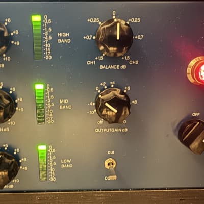 Tube-Tech SMC-2B Stereo Multiband Compressor 2010s - Blue image 3