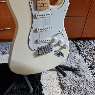 Legend Stratocaster style 1994 - white image 14